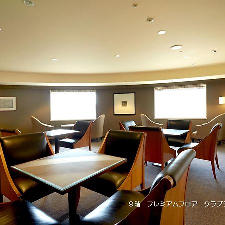 Miyako Hotel Gifu Nagaragawa Exteriör bild Premium Lounge at Chubu International Airport