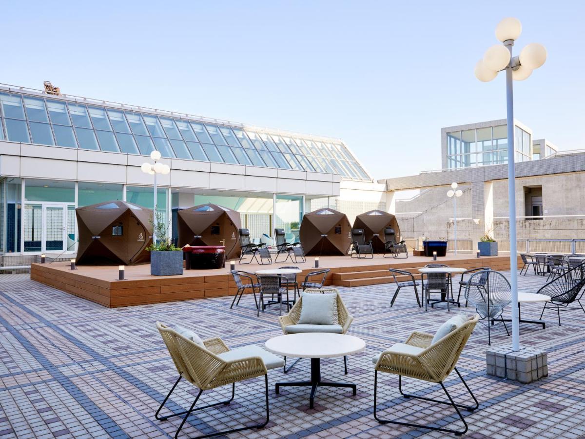 Miyako Hotel Gifu Nagaragawa Exteriör bild The rooftop lounge