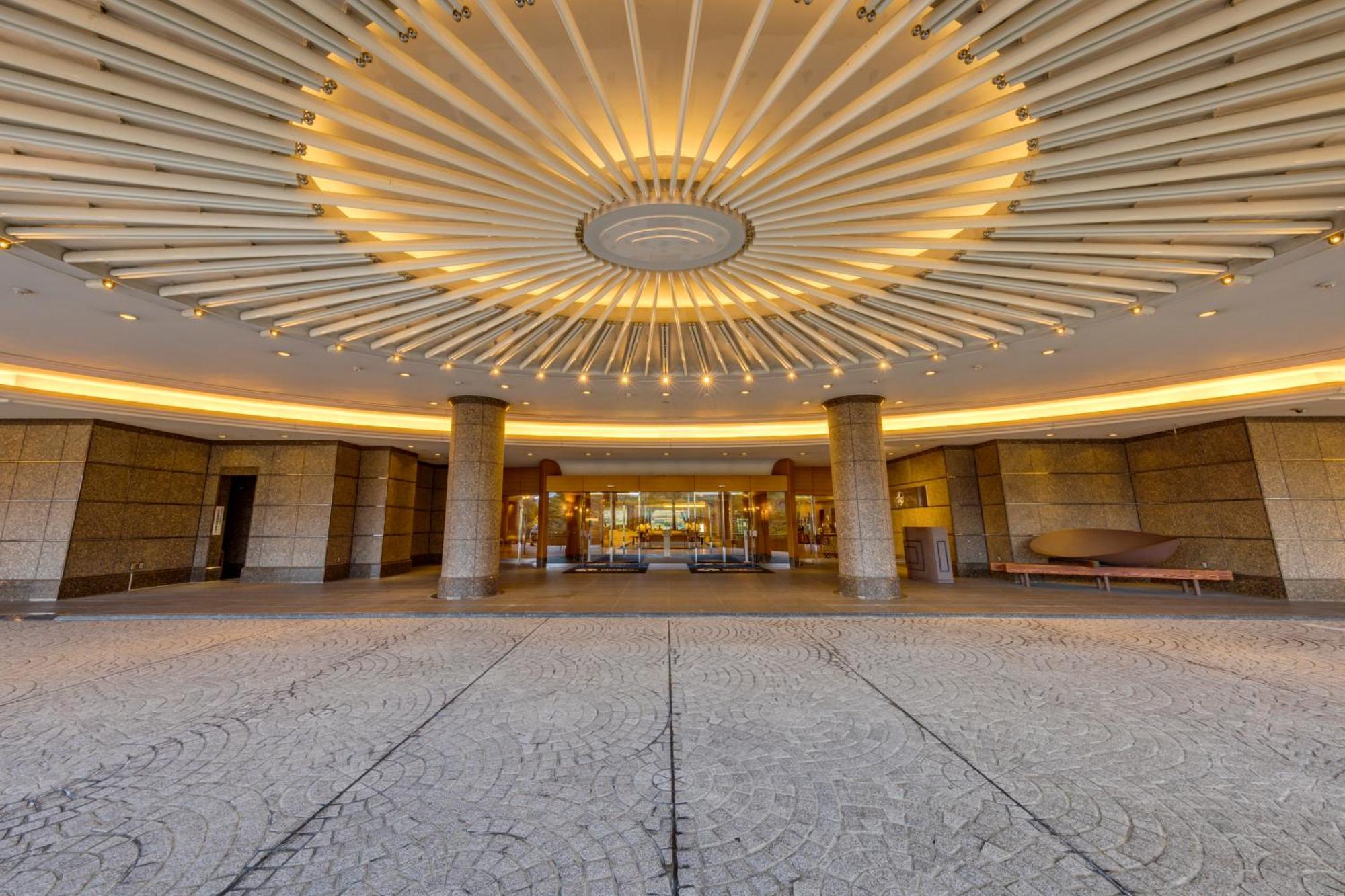 Miyako Hotel Gifu Nagaragawa Exteriör bild The lobby of the hotel